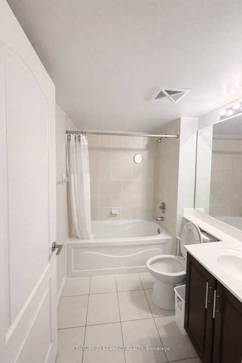 Photo 13 at 1409 - 70 Town Centre Court, Bendale, Toronto