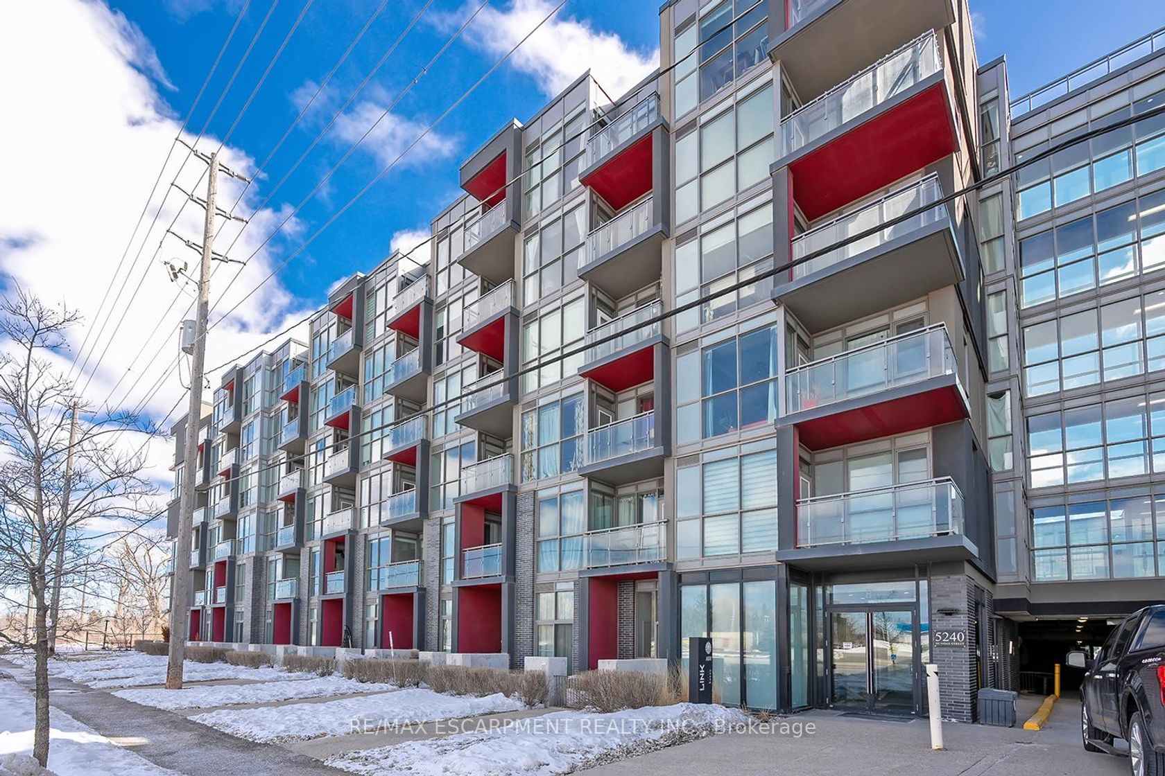 517 - 5240 Dundas Street, Orchard, Burlington 