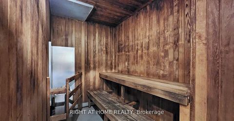 Photo 12 at 804 - 20 North Park Road, Beverley Glen, Vaughan