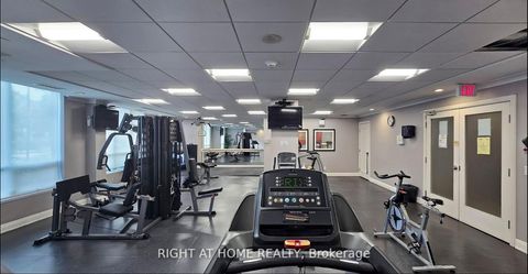 Photo 13 at 804 - 20 North Park Road, Beverley Glen, Vaughan