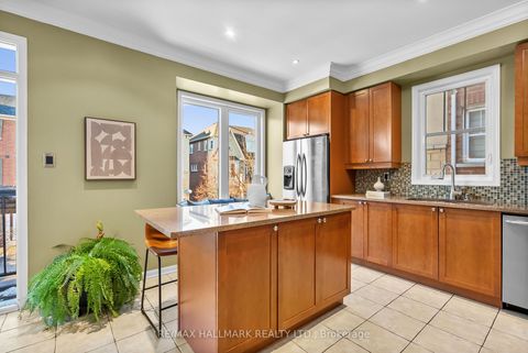 Photo 3 at 9 Pethick Street, Birchmount, Toronto