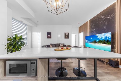 Photo 5 at 102 - 35 Tubman Avenue, Regent Park, Toronto