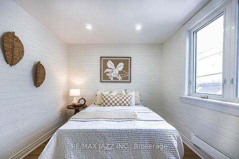 Photo 21 at 195 Drew Street, Central, Oshawa