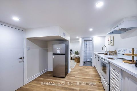 Photo 31 at 195 Drew Street, Central, Oshawa