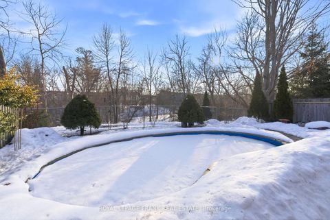 Photo 6 at 9 Royal Pines Court, Bowmanville, Clarington