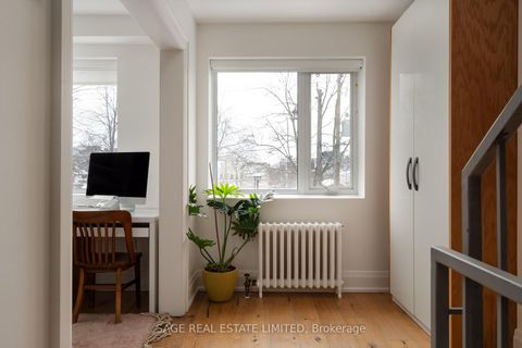 Photo 26 at 128 Argyle Street, Bellwoods, Toronto