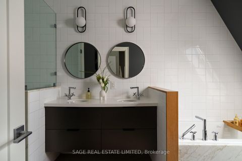 Photo 37 at 128 Argyle Street, Bellwoods, Toronto