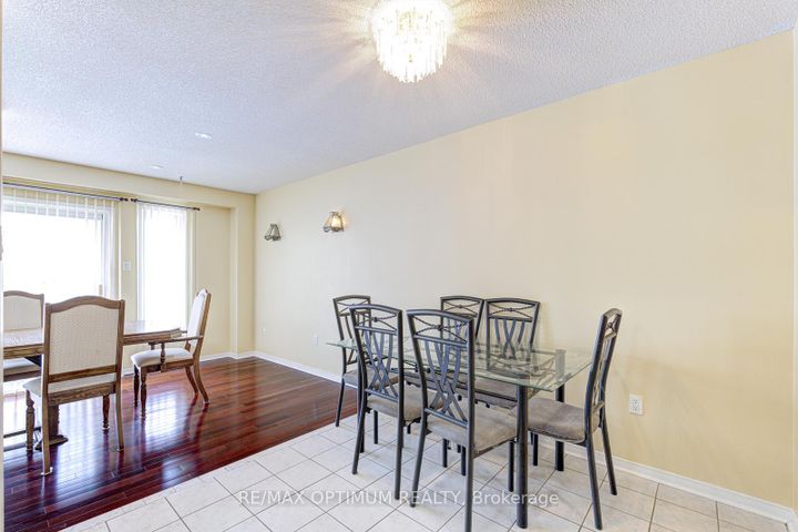 Photo 11 at 26 Tumbleweed Trail, Fletcher's Creek South, Brampton