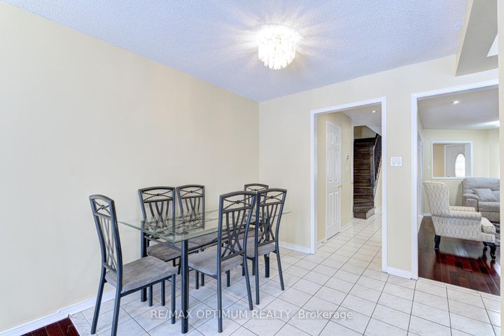 Photo 12 at 26 Tumbleweed Trail, Fletcher's Creek South, Brampton