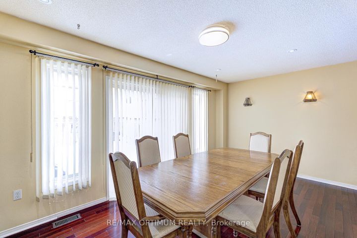 Photo 17 at 26 Tumbleweed Trail, Fletcher's Creek South, Brampton