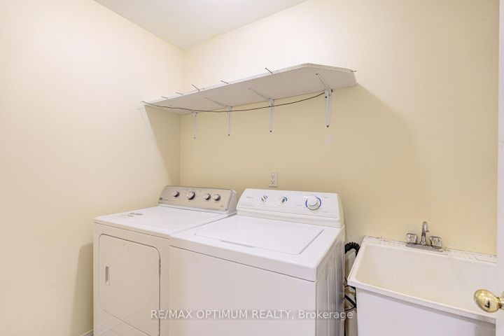 Photo 25 at 26 Tumbleweed Trail, Fletcher's Creek South, Brampton