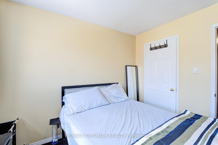 Photo 27 at 26 Tumbleweed Trail, Fletcher's Creek South, Brampton