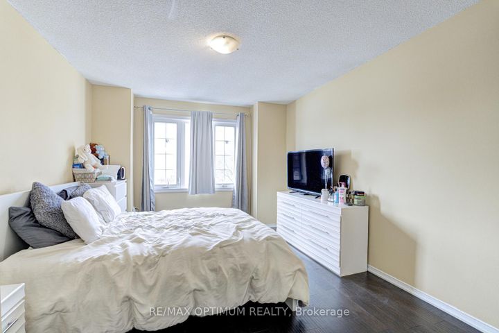 Photo 31 at 26 Tumbleweed Trail, Fletcher's Creek South, Brampton