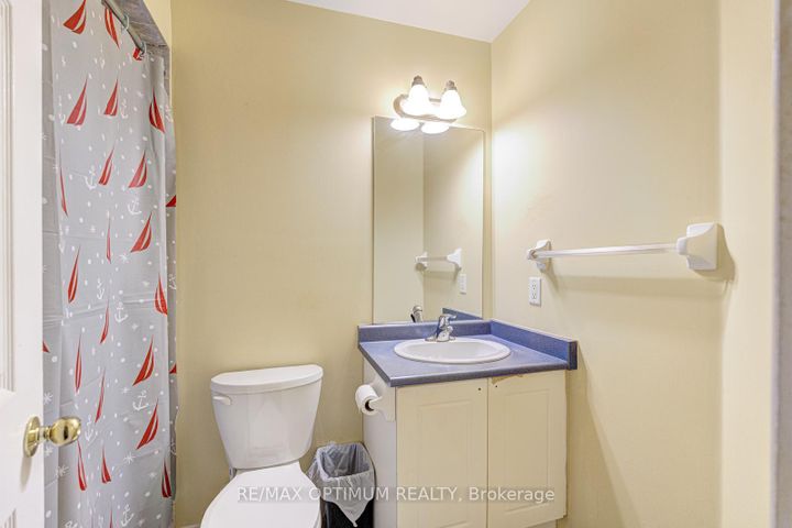 Photo 33 at 26 Tumbleweed Trail, Fletcher's Creek South, Brampton