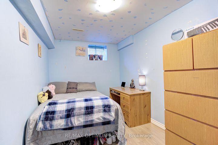 Photo 38 at 26 Tumbleweed Trail, Fletcher's Creek South, Brampton