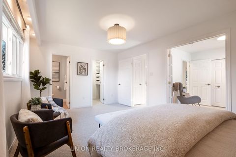 Photo 17 at 85 La Peer Boulevard, L'Amoreaux, Toronto