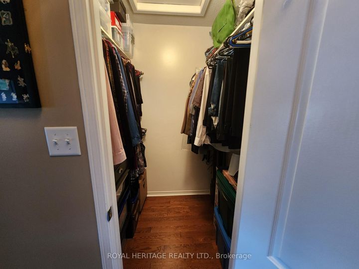 Photo 10 at 127 Knapton Drive, Woodland Hill, Newmarket