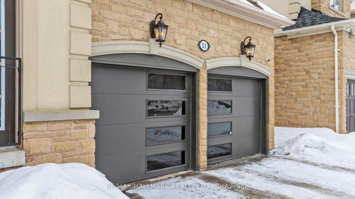 Photo 6 at 11 Pagean Drive, Oak Ridges Lake Wilcox, Richmond Hill