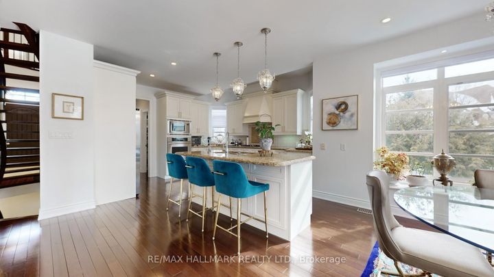 Photo 18 at 11 Pagean Drive, Oak Ridges Lake Wilcox, Richmond Hill