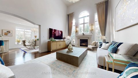 Photo 8 at 11 Pagean Drive, Oak Ridges Lake Wilcox, Richmond Hill