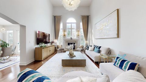 Photo 9 at 11 Pagean Drive, Oak Ridges Lake Wilcox, Richmond Hill