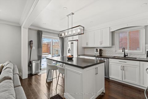 Photo 12 at 85 Pauline Court, Glen Shields, Vaughan