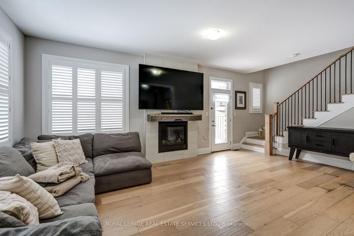 Photo 10 at 7 Cyclone Trail, Northwest Brampton, Brampton