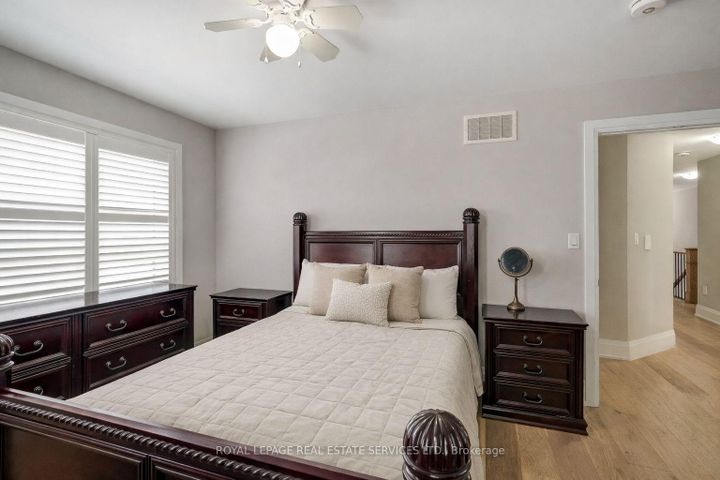 Photo 22 at 7 Cyclone Trail, Northwest Brampton, Brampton