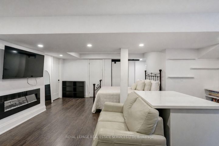 Photo 30 at 7 Cyclone Trail, Northwest Brampton, Brampton