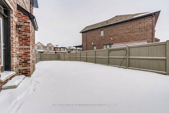 Photo 33 at 7 Cyclone Trail, Northwest Brampton, Brampton