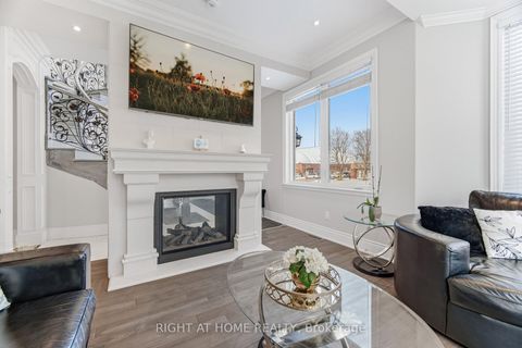 Photo 5 at 386 Kennedy Road, Birchmount, Toronto