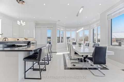 Photo 13 at 386 Kennedy Road, Birchmount, Toronto