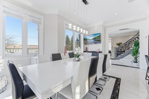 Photo 15 at 386 Kennedy Road, Birchmount, Toronto