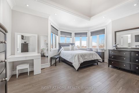 Photo 21 at 386 Kennedy Road, Birchmount, Toronto