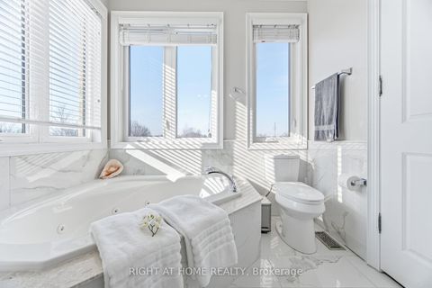 Photo 26 at 386 Kennedy Road, Birchmount, Toronto