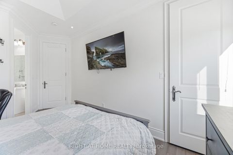 Photo 31 at 386 Kennedy Road, Birchmount, Toronto