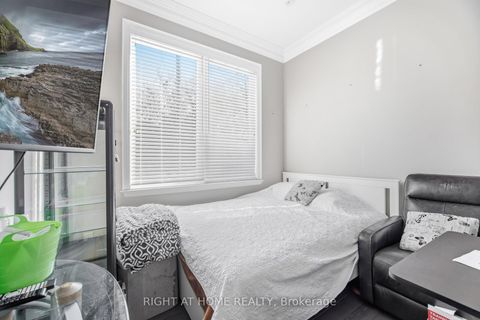 Photo 41 at 386 Kennedy Road, Birchmount, Toronto