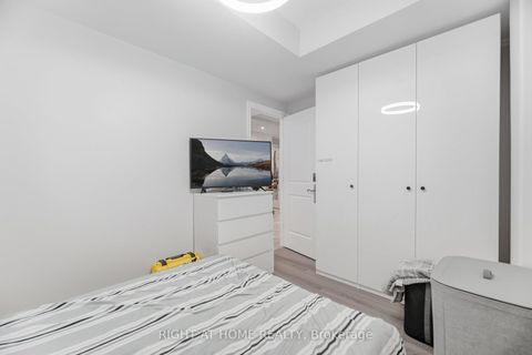 Photo 44 at 386 Kennedy Road, Birchmount, Toronto