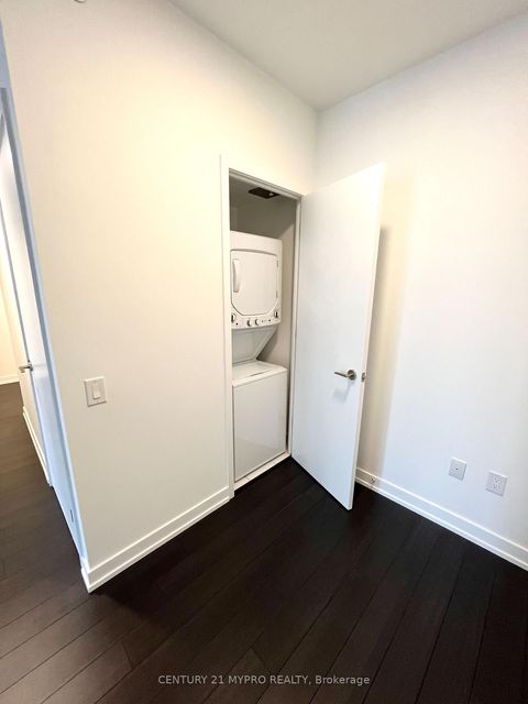 Photo 5 at 1501 - 39 Roehampton Avenue, Mount Pleasant West, Toronto