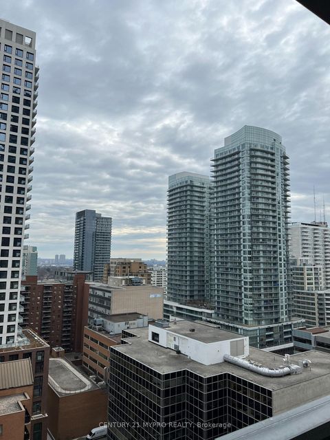 Photo 15 at 1501 - 39 Roehampton Avenue, Mount Pleasant West, Toronto