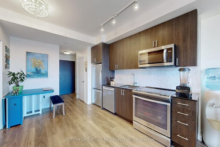 Photo 10 at 214 - 210 Sabina Drive, GO Glenorchy, Oakville