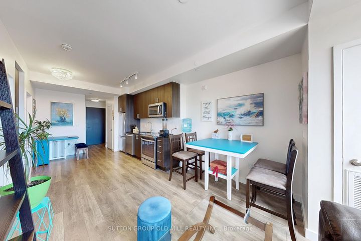 Photo 13 at 214 - 210 Sabina Drive, GO Glenorchy, Oakville