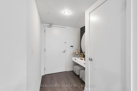 Photo 2 at 506 - 58 Orchard View Boulevard, Eglinton, Toronto