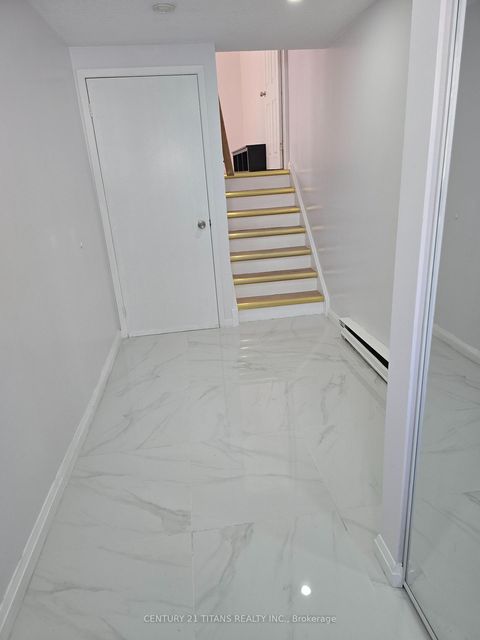 Photo 2 at 1 - 141 Galloway Road, West Hill, Toronto