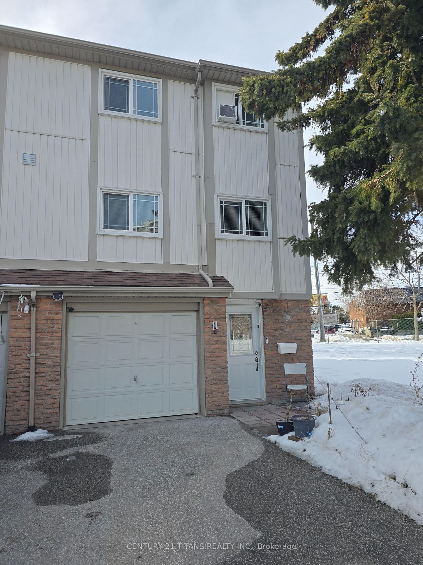 1 - 141 Galloway Road, West Hill, Toronto 