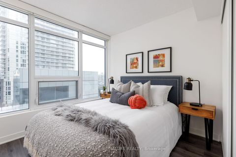 Photo 10 at 712 - 70 Queens Wharf Road, Waterfront Communities C1, Toronto