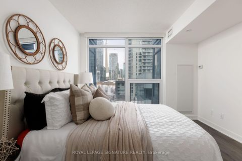 Photo 14 at 712 - 70 Queens Wharf Road, Waterfront Communities C1, Toronto