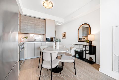 Photo 8 at 1207 - 398 Hwy 7, Doncrest, Richmond Hill