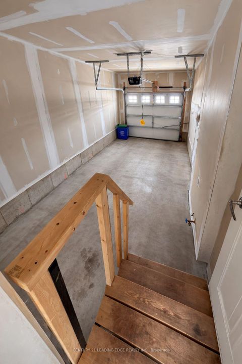 Photo 27 at 1523 Glenbourne Drive, Pinecrest, Oshawa