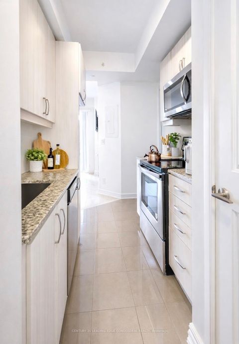 Photo 5 at 1712 - 9205 Yonge Street, Langstaff, Richmond Hill